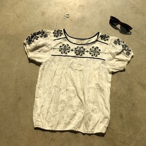 peek white embroidered blouse